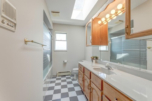 4930 Venables Street, Burnaby, BC 