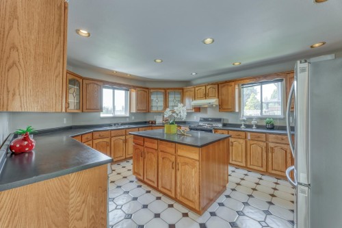 4930 Venables Street, Burnaby, BC 