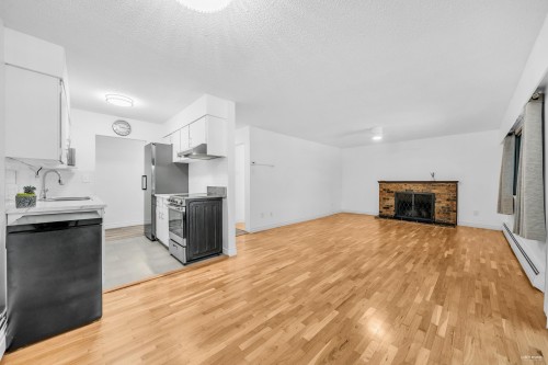 704-555 28Th Street W, North Vancouver, BC 