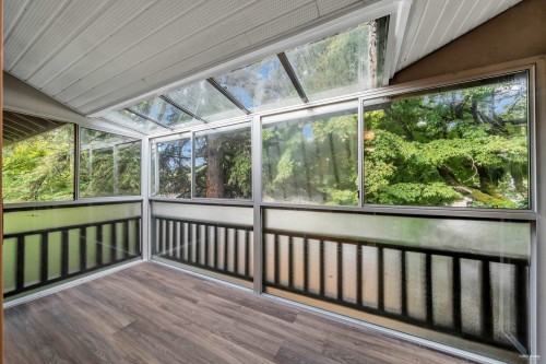 704-555 28Th Street W, North Vancouver, BC 