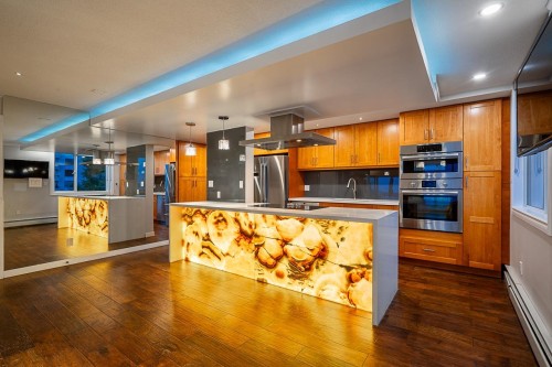 602-2090 Argyle Avenue, West Vancouver, BC 