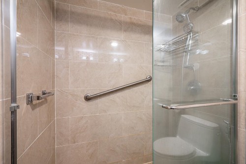 602-2090 Argyle Avenue, West Vancouver, BC 