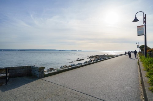 602-2090 Argyle Avenue, West Vancouver, BC 