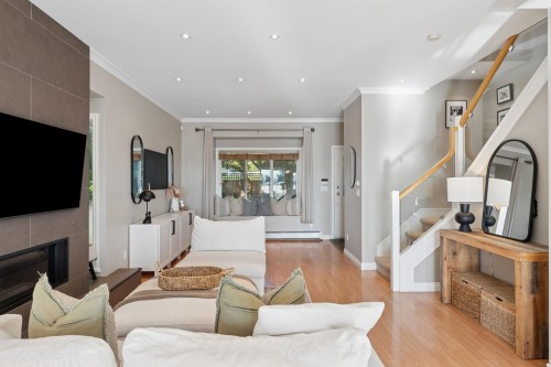 333 Keith Road E, North Vancouver, BC 