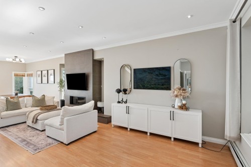 333 Keith Road E, North Vancouver, BC 