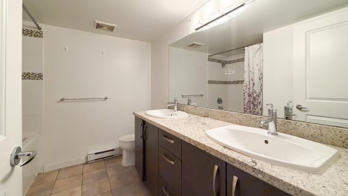 119-9288 Odlin Road, Richmond, BC 