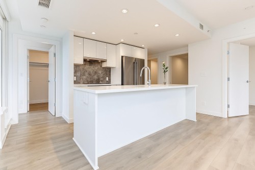 1702-8538 River District Crossing, Vancouver, BC 