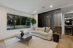 104-2119 Yew Street  Vancouver, BC V6K 3G6