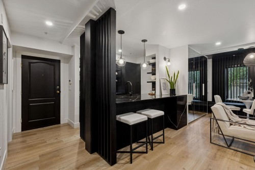 104-2119 Yew Street, Vancouver, BC 