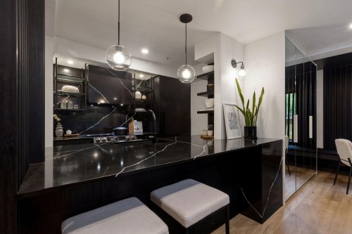 104-2119 Yew Street, Vancouver, BC 