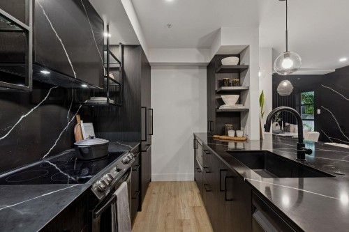 104-2119 Yew Street, Vancouver, BC 