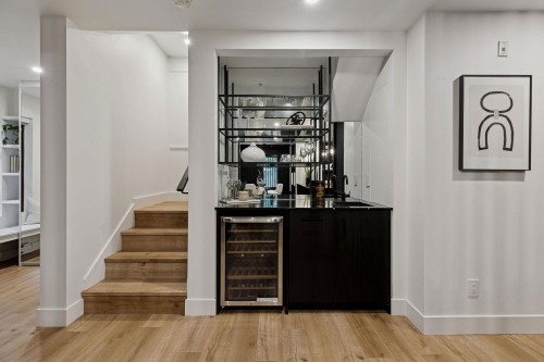 104-2119 Yew Street, Vancouver, BC 