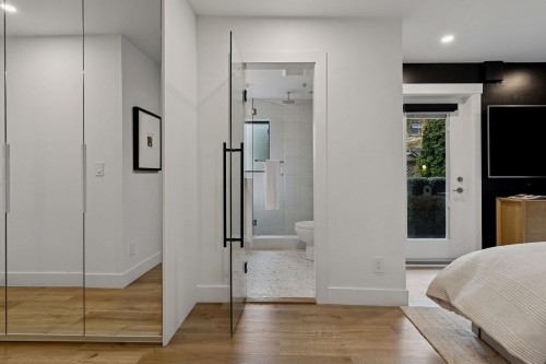 104-2119 Yew Street, Vancouver, BC 