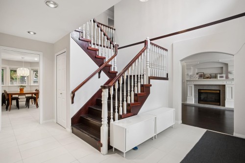 6080 Granville Avenue, Richmond, BC 