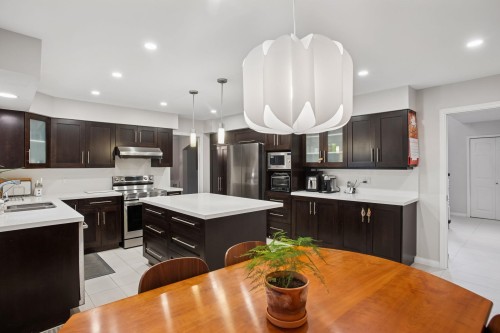 6080 Granville Avenue, Richmond, BC 