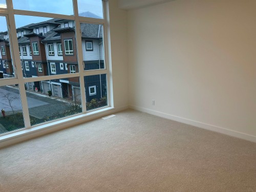 Sl35-10333 River Drive, Richmond, BC 