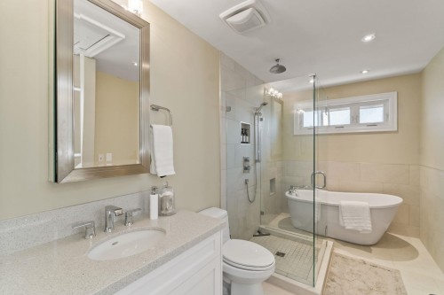 358 Alberta Street, New Westminster, BC 