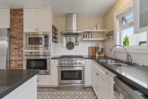 358 Alberta Street, New Westminster, BC 