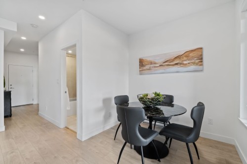 301-808 Gauthier Avenue, Coquitlam, BC 