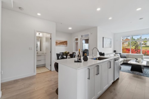 301-808 Gauthier Avenue, Coquitlam, BC 