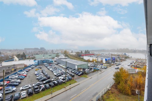 806-8155 Capstan Way, Richmond, BC 