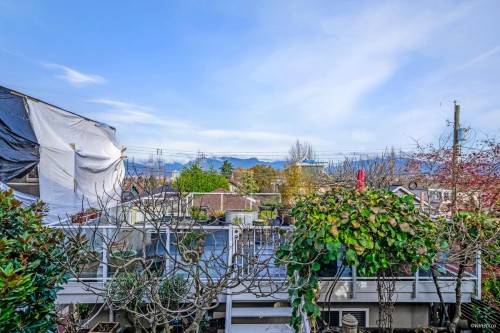 1627 34Th Avenue E, Vancouver, BC 