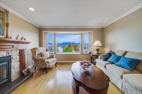 1627 34Th Avenue E, Vancouver, BC 