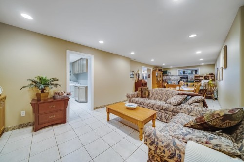 1627 34Th Avenue E, Vancouver, BC 