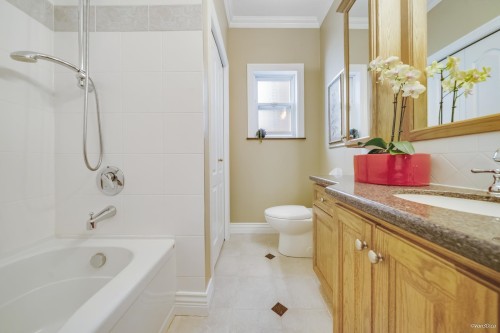 1627 34Th Avenue E, Vancouver, BC 