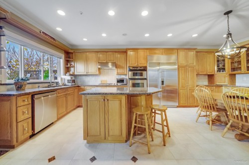 1627 34Th Avenue E, Vancouver, BC 