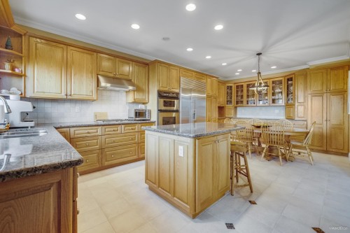 1627 34Th Avenue E, Vancouver, BC 