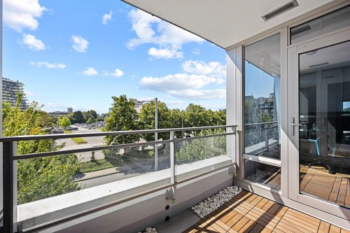 2011-5511 Hollybridge Way, Richmond, BC 