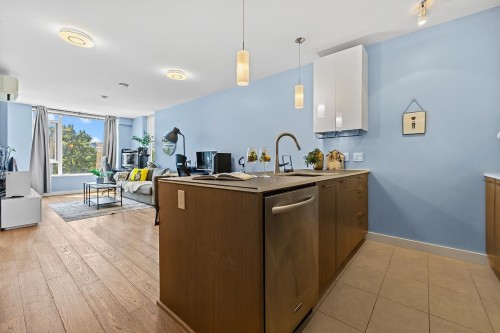 2011-5511 Hollybridge Way, Richmond, BC 