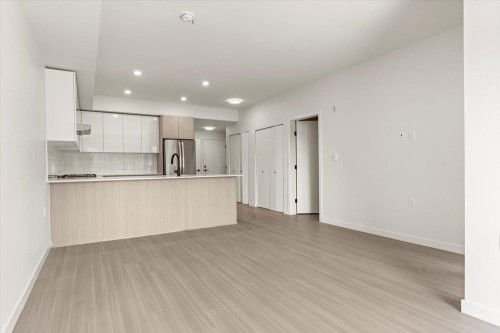 207-2277 Hawthorne Avenue, Port Coquitlam, BC 