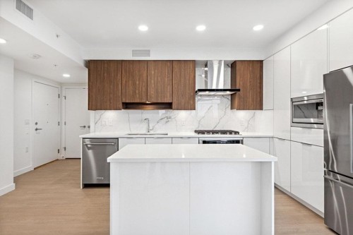 1808-7683 Park Crescent, Burnaby, BC 