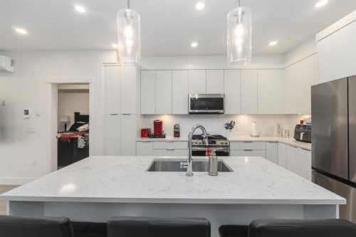 415-22633 Selkirk Avenue, Maple Ridge, BC 