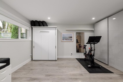 919 27Th Avenue E, Vancouver, BC 