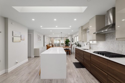 919 27Th Avenue E, Vancouver, BC 