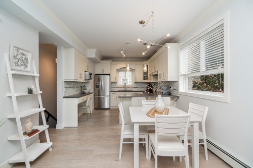 201-3488 Sefton Street, Port Coquitlam, BC 