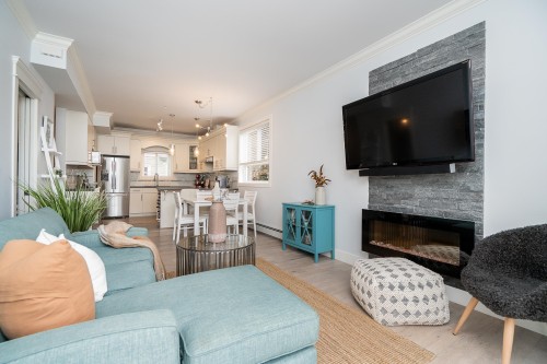 201-3488 Sefton Street, Port Coquitlam, BC 