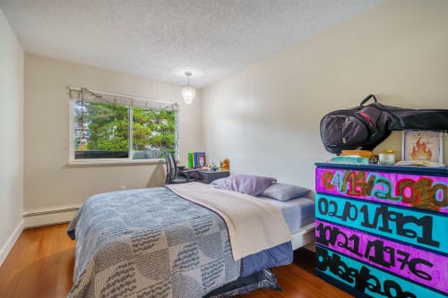 304-327 2Nd Street W, North Vancouver, BC 