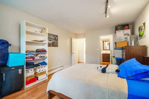 304-327 2Nd Street W, North Vancouver, BC 