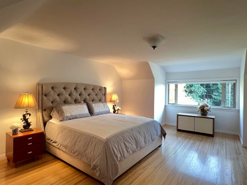 3791 Southridge Avenue, West Vancouver, BC 