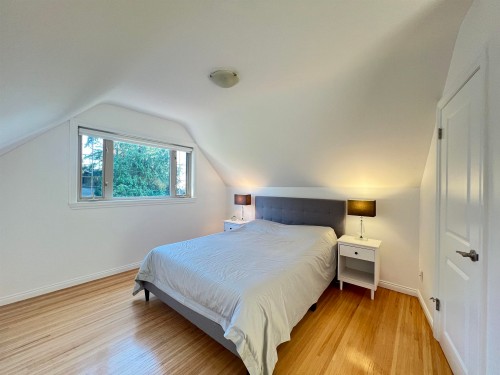 3791 Southridge Avenue, West Vancouver, BC 