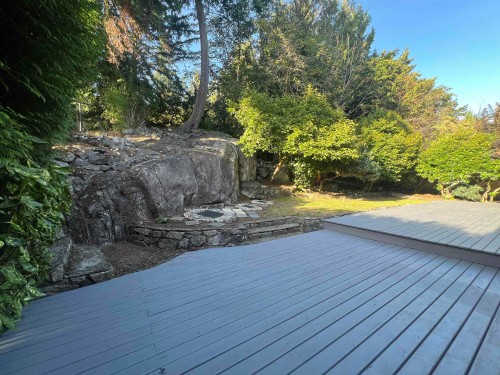 3791 Southridge Avenue, West Vancouver, BC 