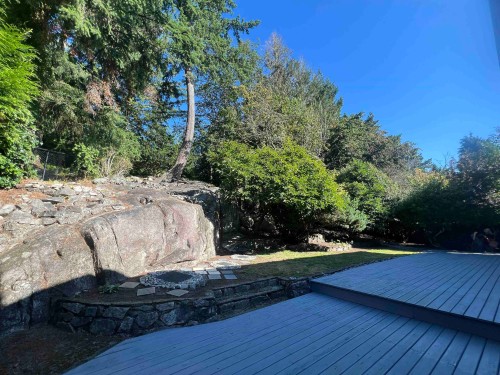 3791 Southridge Avenue, West Vancouver, BC 