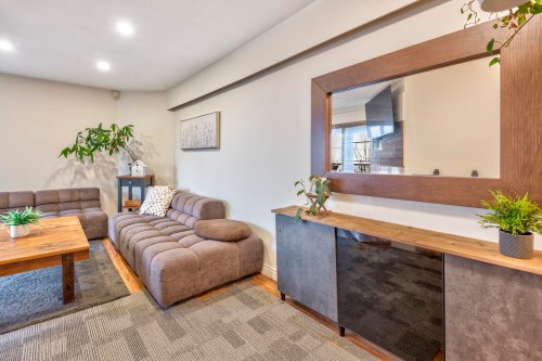 204-1082 8Th Avenue W, Vancouver, BC 