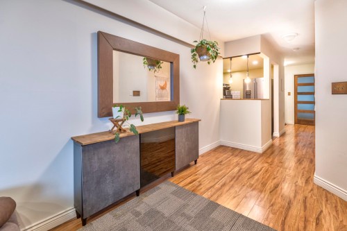 204-1082 8Th Avenue W, Vancouver, BC 