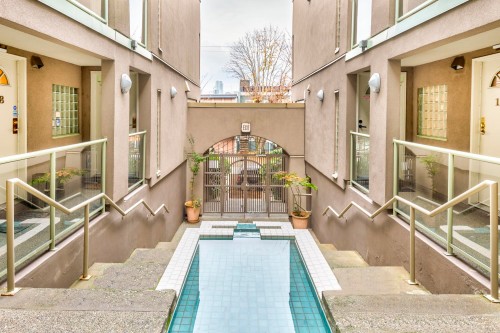 204-1082 8Th Avenue W, Vancouver, BC 