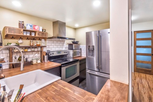 204-1082 8Th Avenue W, Vancouver, BC 